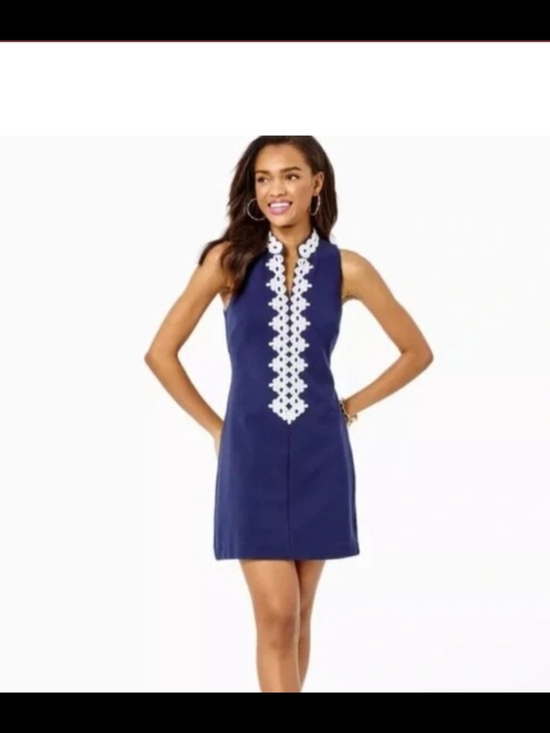 Lilly Pulitzer Dresses & Skirts - Lilly Pulitzer Callista Dress navy sleeveless dress w/gold lace details, XS, pre